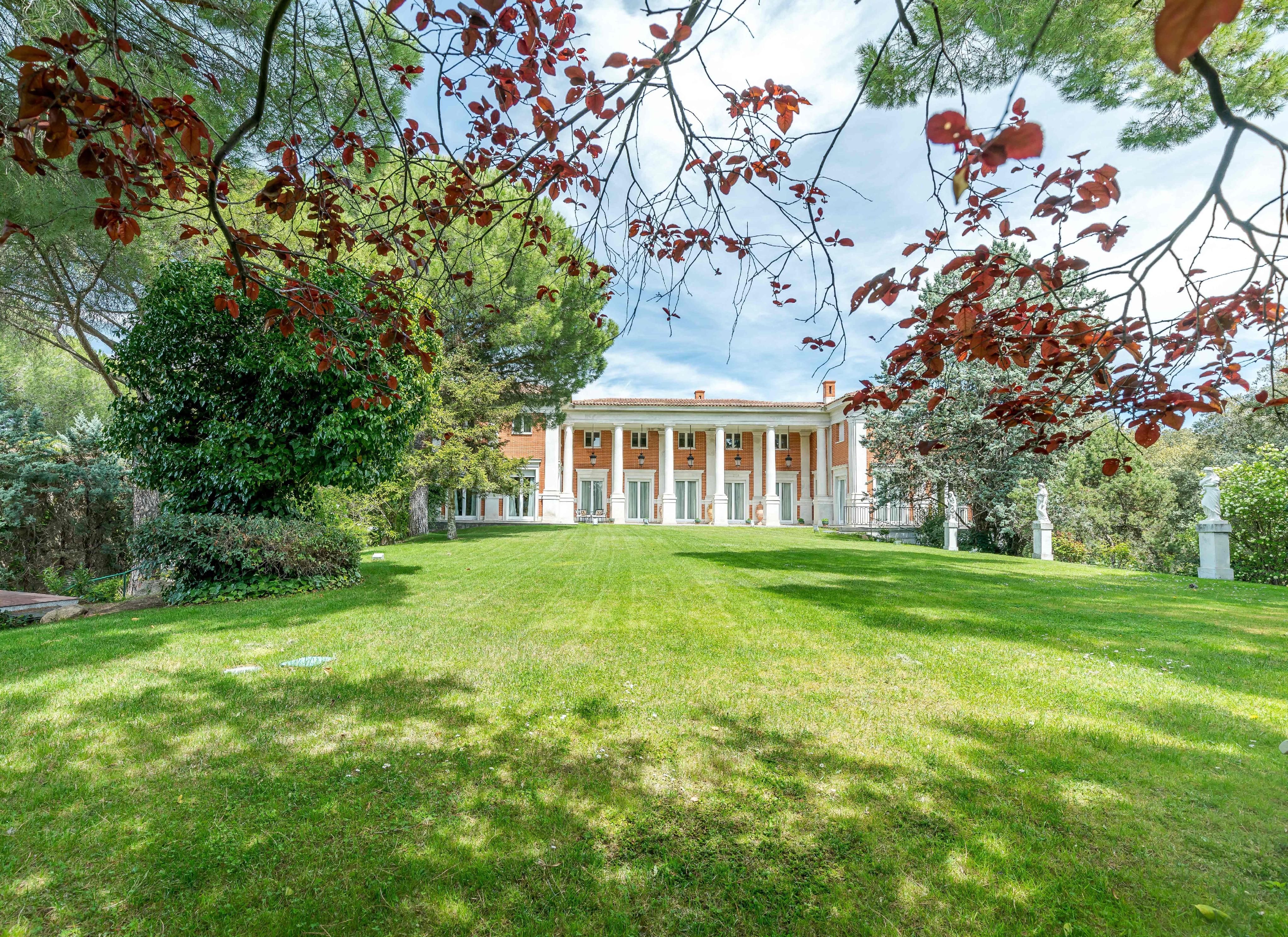 Stately mansion in Pozuelo de Alarcón