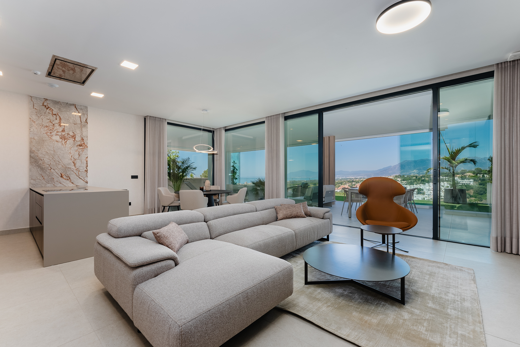 Apartment with private garden and stunning views in Marbella, Cabopino