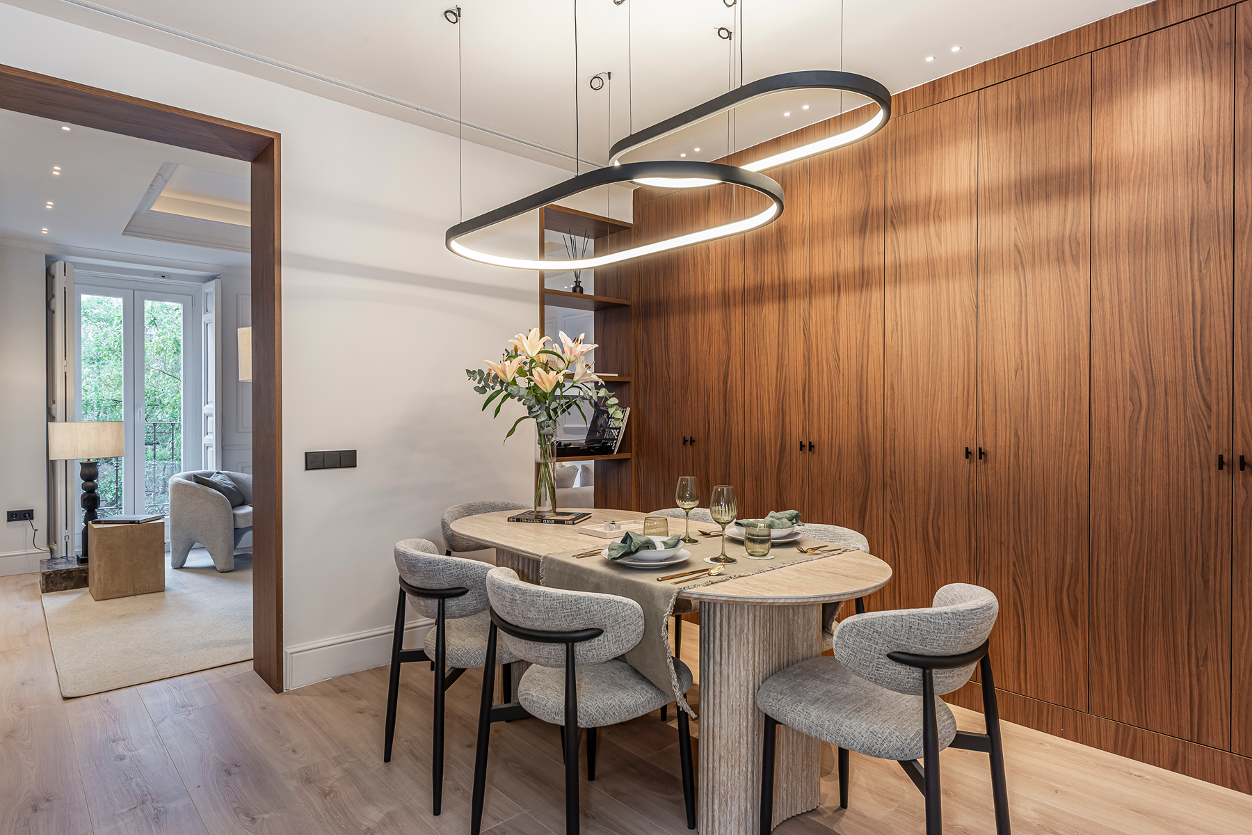 Renovated 2-bed penthouse with terrace in Lista, Salamanca