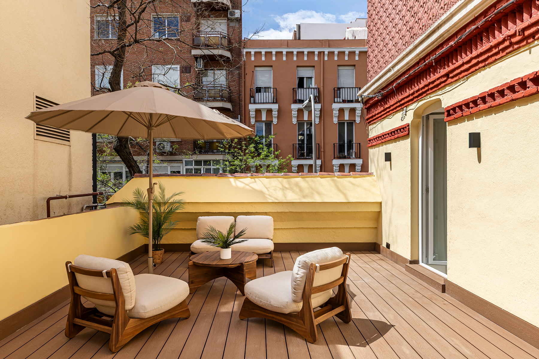 Modern 2-bed apartment with terrace in Chamberí