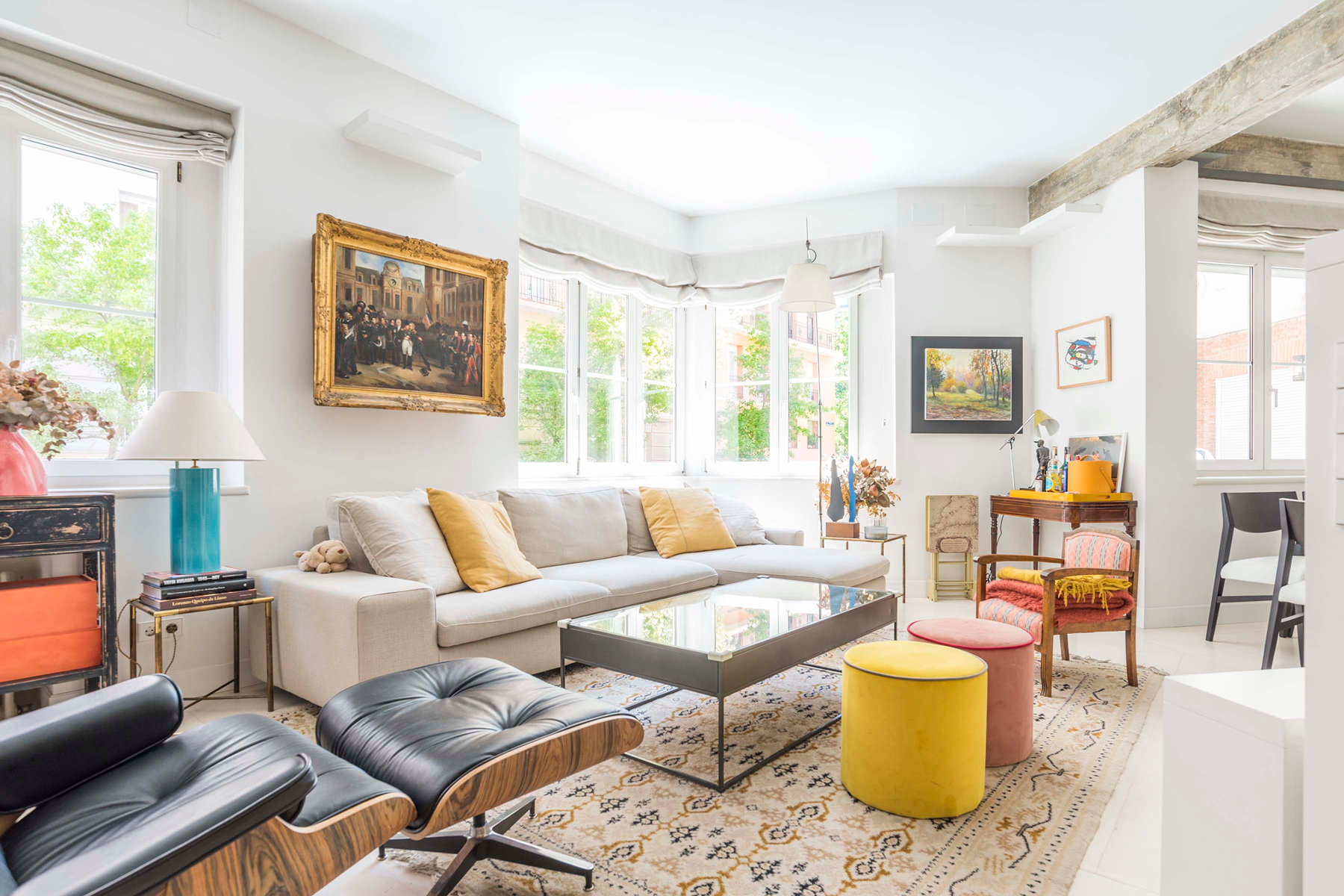 Renovated and bright exterior flat in the center of Chamberí