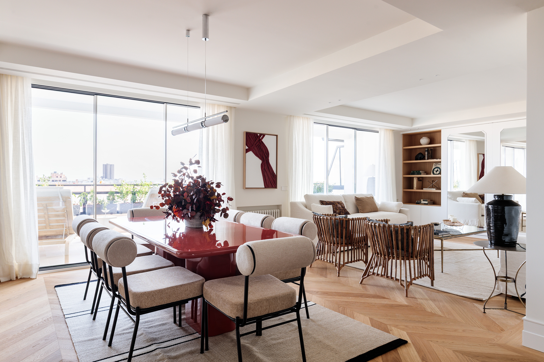 4-bed apartment with terrace in Castellana, Salamanca